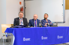 Od lewej: prof. A.W. Orłowicz, prof. PRz Z. Opiekun, M. Górski,