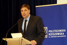 [FOTO] Salon Edukacji Zawodowej i Technicznej na Politechnice Rzeszowskiej