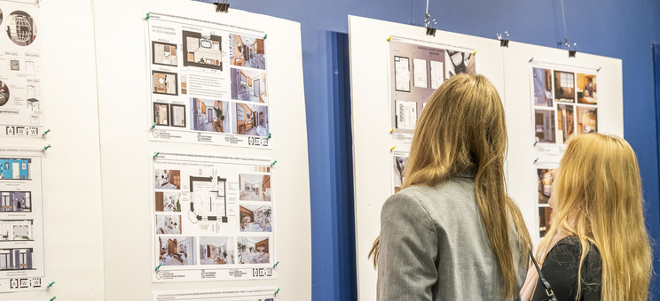 Uroczyste wręczenie dyplomów ukończenia studiów podyplomowych,